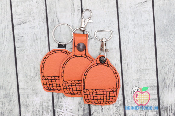 Wooden Vegetable Basket Key Fob: A Seasonal Embroidery Gem